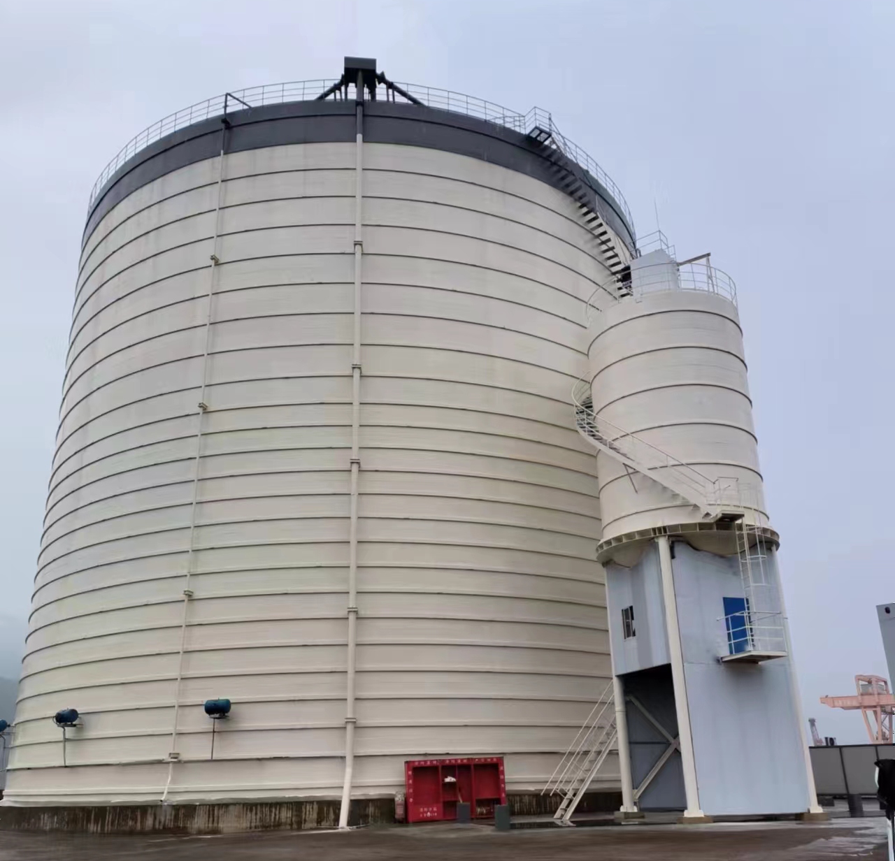 昭通10万吨水泥钢板库